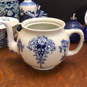 Vintage Buffalo potter Blue Tea Pot